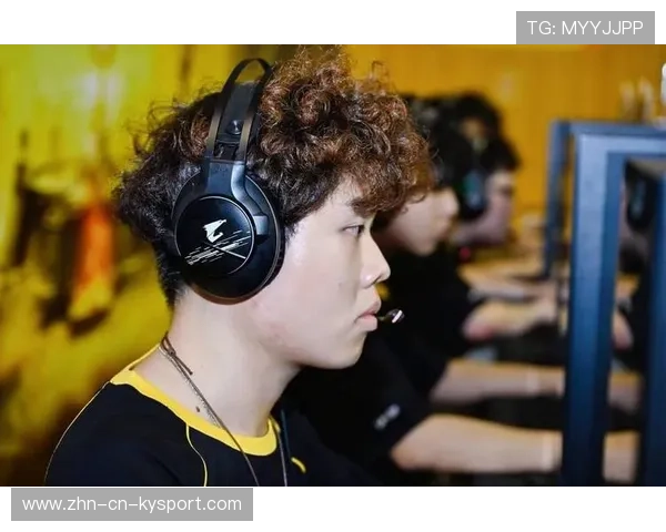 电竞选手转型教练助力培养新力量，电竞职业选手训练视频